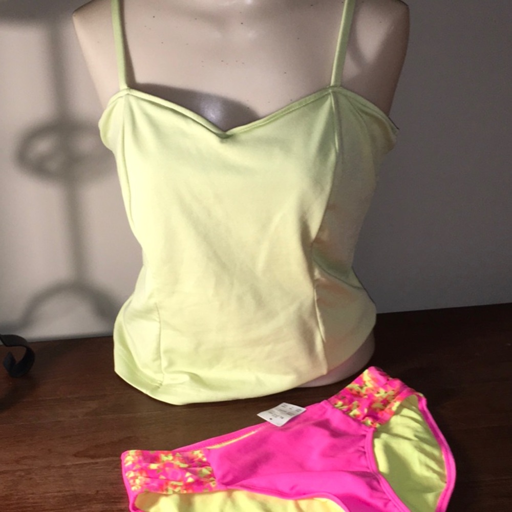 Cortina Swim Tankini Size Medium